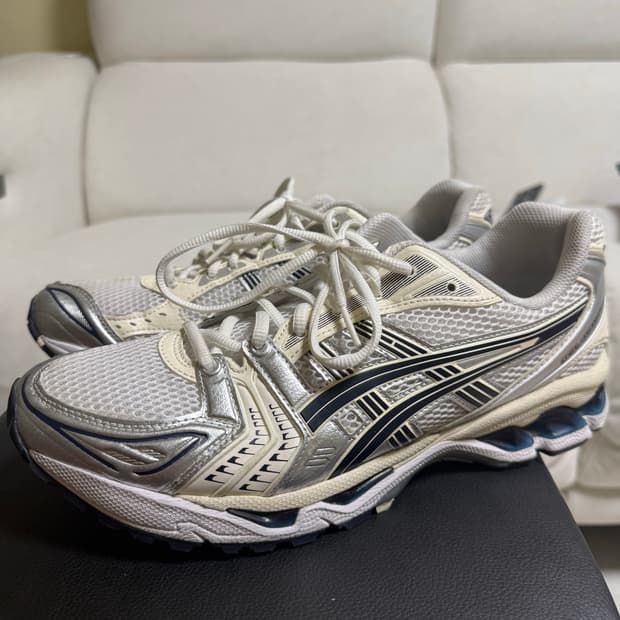 아식스 젤카야노 화이트 미드나잇 w285