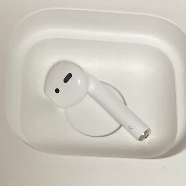 에어팟2세대 오른쪽