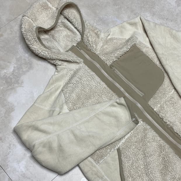 유니클로 화이트마운티니어링 후드 후리스 집업 L