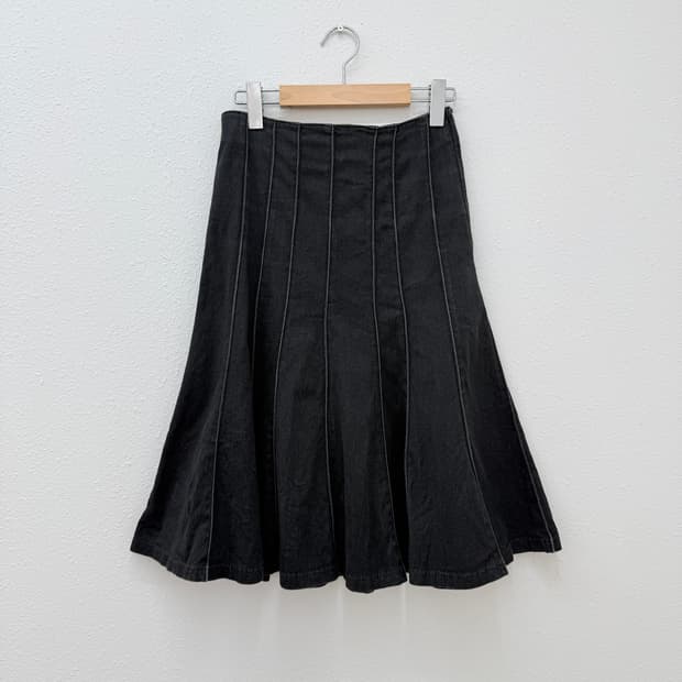 빈티지 L'EQUIPE YOSHIE INABA 데님 플레어 미디 스커트