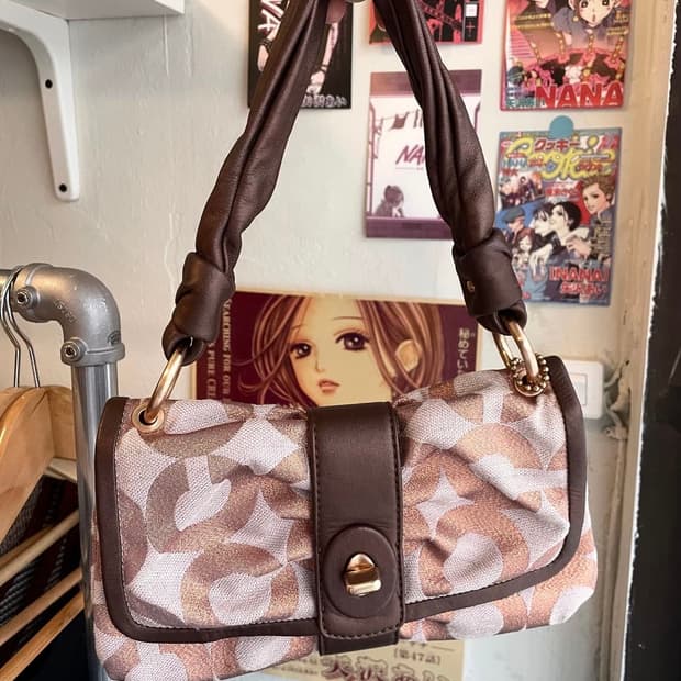 코치 핑크골드 숄더백(무배)