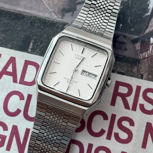 Citizen 시티즌 스퀘어 쿼츠 데이-데이트