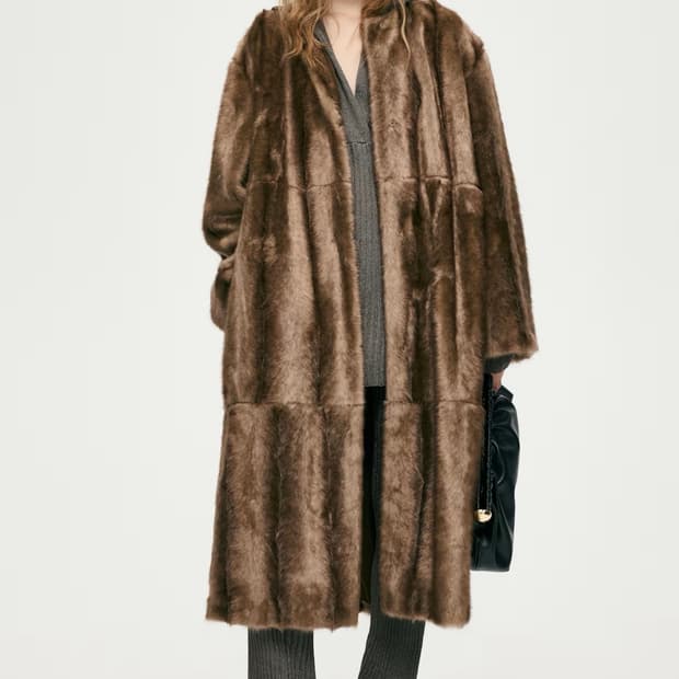 H&M 머플러 디테일 퍼코트