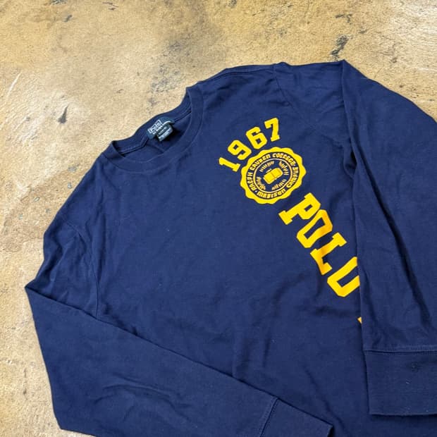 폴로 랄프로렌 네이비 옐로우 레터링 롱슬리브 