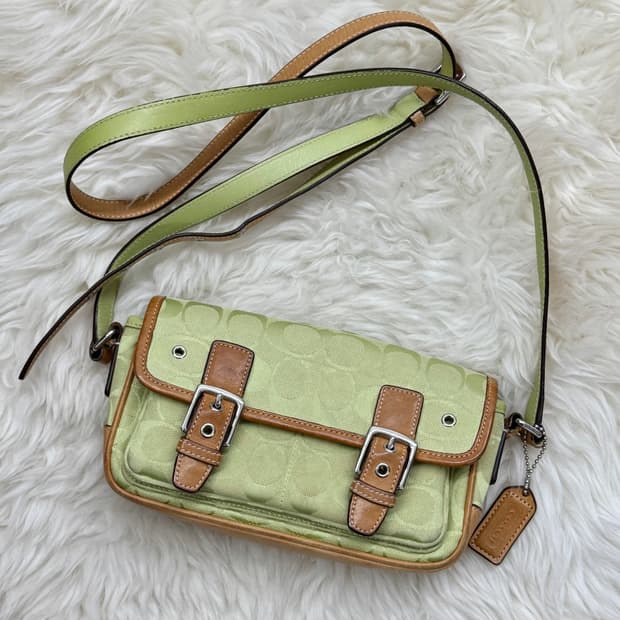 페어리 라임 코치 자카드 버클 크로스백 *레어