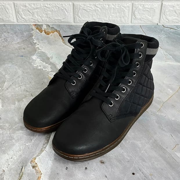 닥터마틴 EDUARDO 패딩 레더 하이탑 260