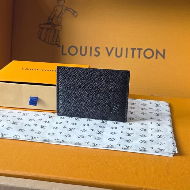 루이비통 더블 카드 홀더 타이가 블랙