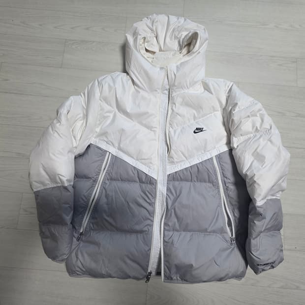 나이키 스톰핏 윈드러너 패딩 XL사이즈