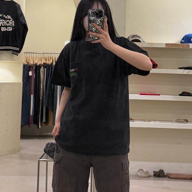 말보로 UNLIMITED 포켓 그래픽 반팔 블랙 U1686