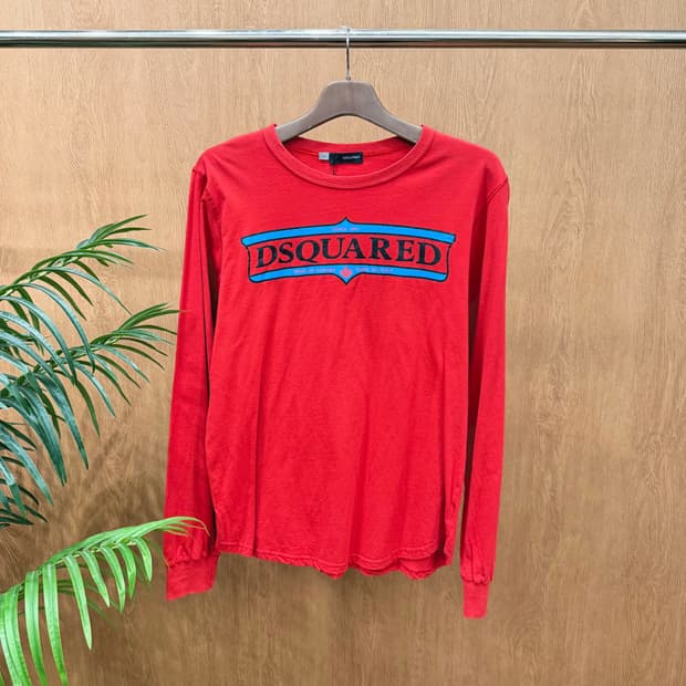 디스퀘어드2 긴팔 티셔츠 레트로 프레임 로고 프린트 그래픽 디테일 레드