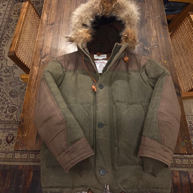 이스트로그 해리스트위드 구스다운자켓 