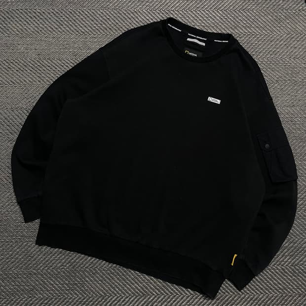 내셔널지오그래픽 박시핏 포켓 맨투맨y 5307