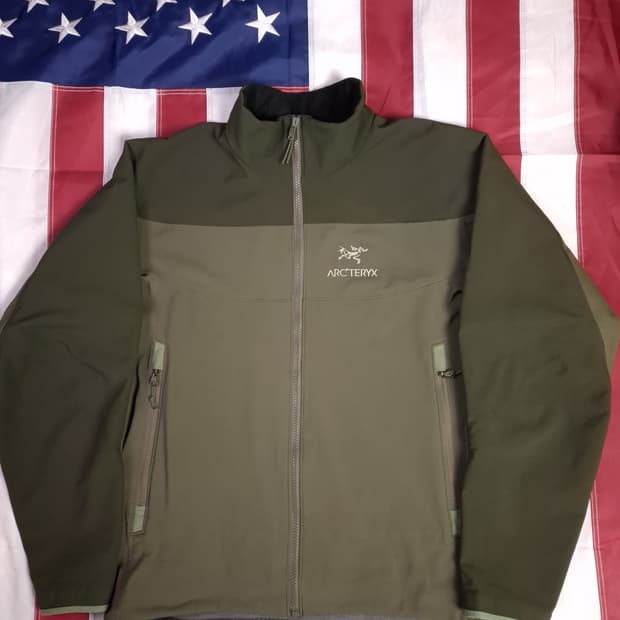오리지날 아크테릭스 구형 자수 윈드스토퍼 자켓