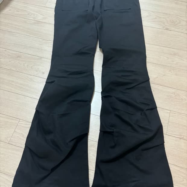 미세키서울 셔링부츠컷팬츠 1사이즈