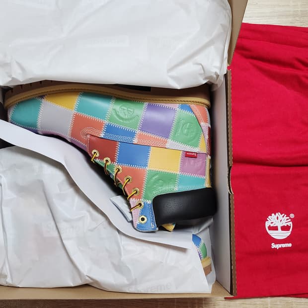 슈프림 X 팀버랜드 6인치 부츠 멀티컬러(295) 정품