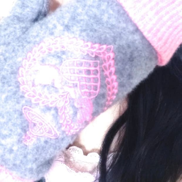 비비안웨스트우드 핑크 핸드워머 장갑