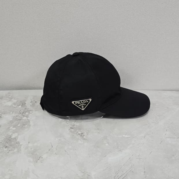 프라다 리나일론 볼캡 모자 L사이즈 판매