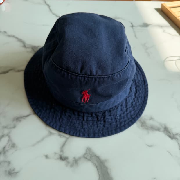 폴로 버킷햇