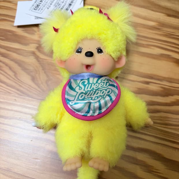 몬치치 스위트 롤리팝 걸 키 체인 옐로우