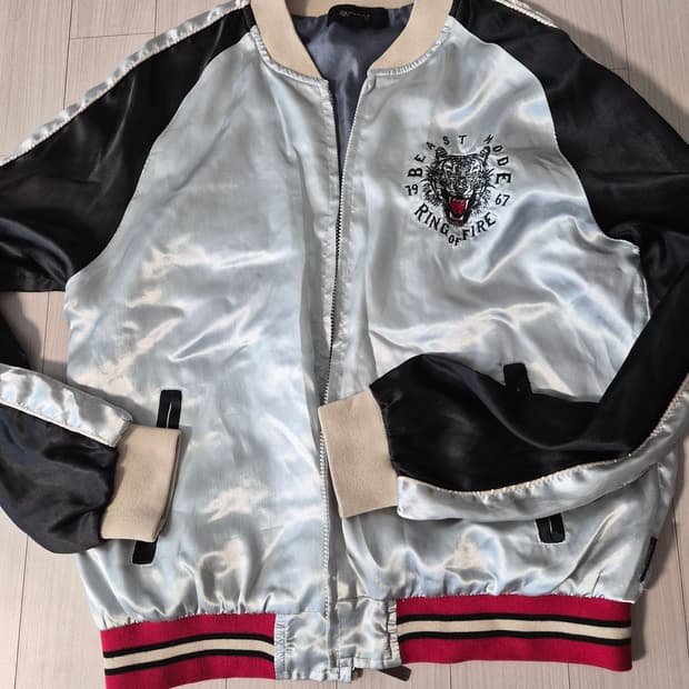 (자수포인트) 링오브파이어 호랑이 사틴 스카잔 점퍼 (사이즈 M)