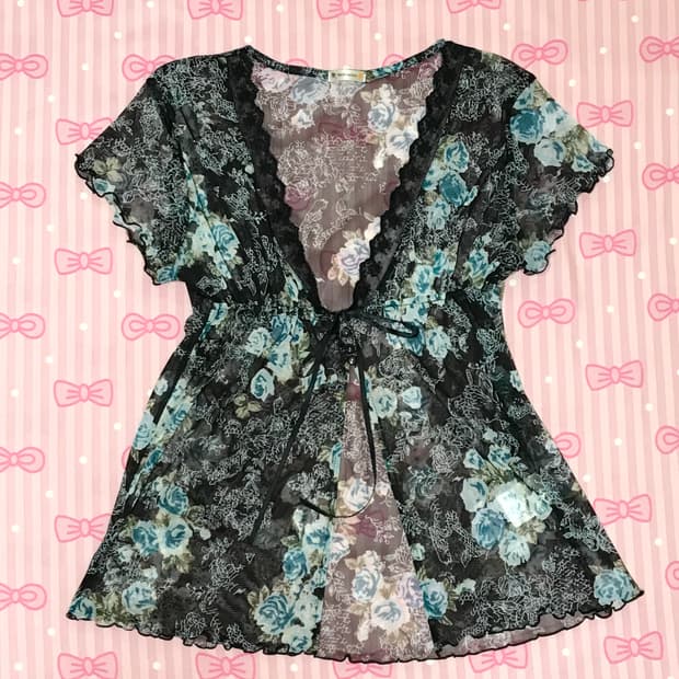 플라워 패턴 쓰리버튼 가디건 페어리 오리엔탈