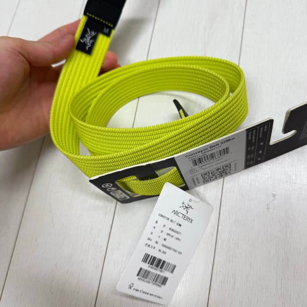 아크테릭스 컨베이어 벨트 32mm M 사이즈 사놓고 착용 안했어요