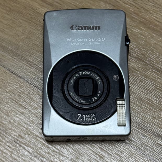 캐논 파워샷 SD750  디카 (익서스 75)