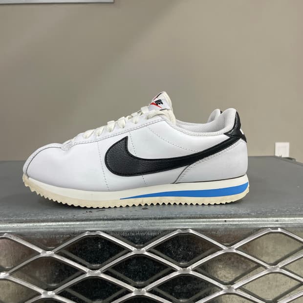 나이키 코르테즈 230