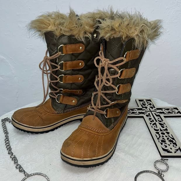 Y2K 퀄팅 퍼 부츠