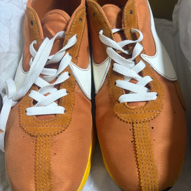 나이키 문레이서 모나크 280