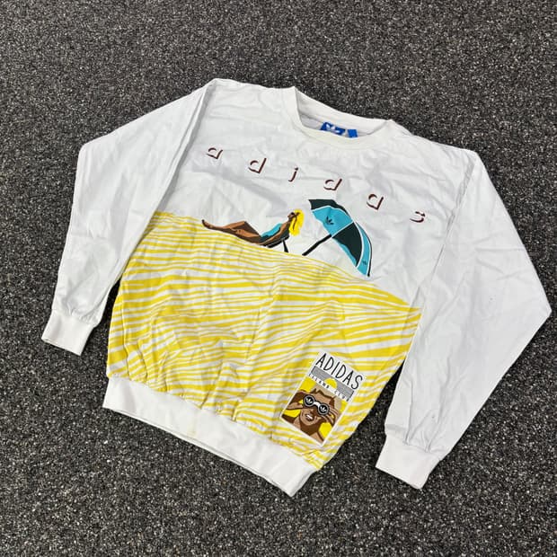 아디다스 아일랜드 클럽 빅로고 맨투맨