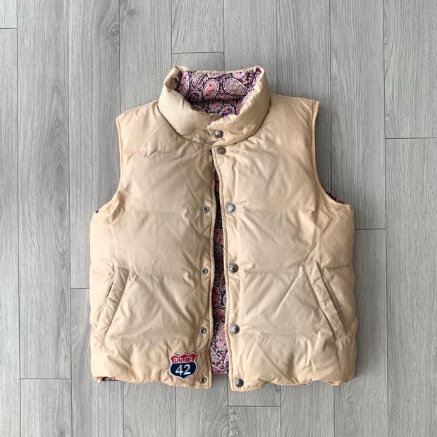 빔즈보이 리버시블 페이즐리 다운 베스트