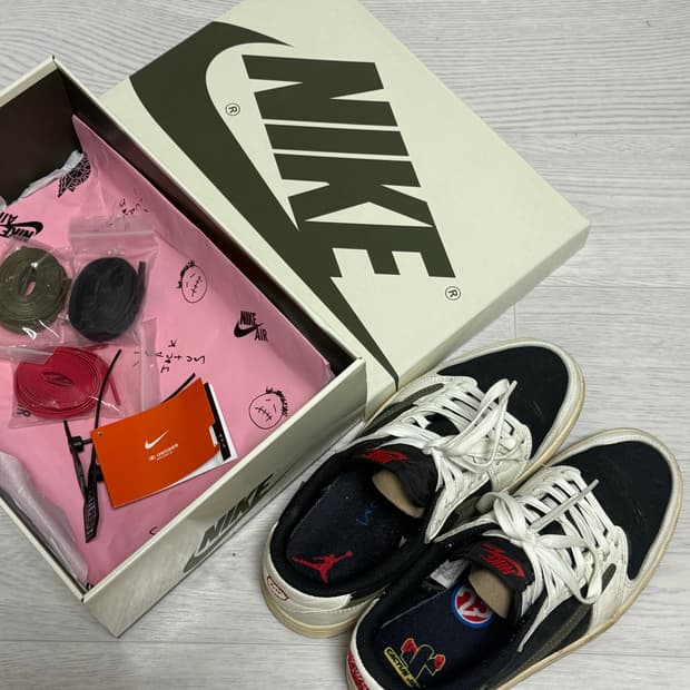 조던 1 트래비스 스캇 로우 올리브