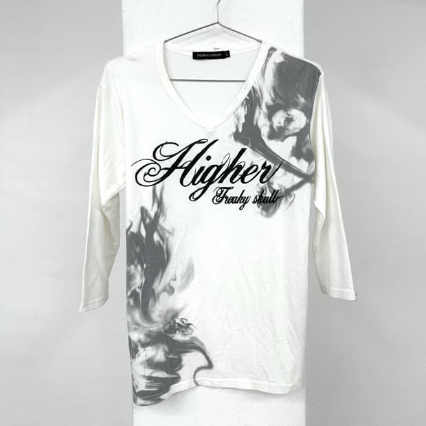 Smoking lettering v neck shortsleeve