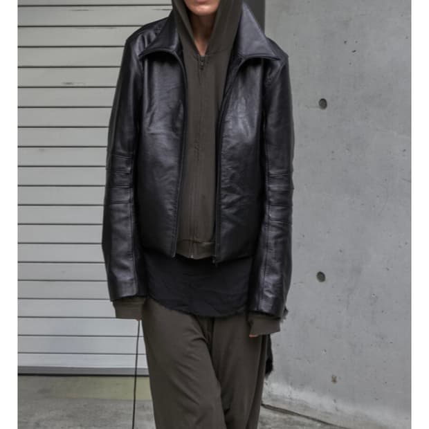 mudule 014 블랙 레더 1사이즈 구매합니다