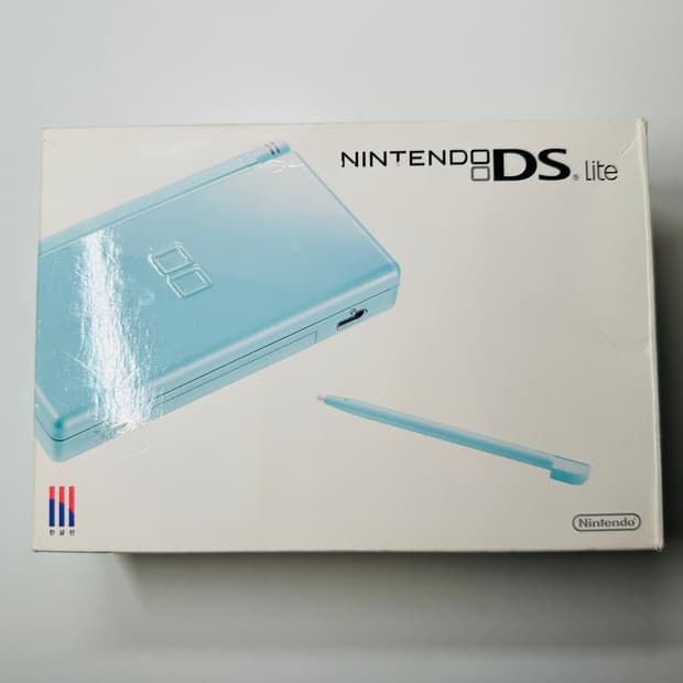 닌텐도 DS Lite 아이스 블루 한글 정발판 박스셋 판매 (3DS)