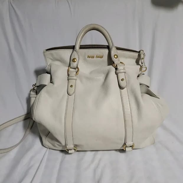 미우미우 리본 사첼백 아이보리