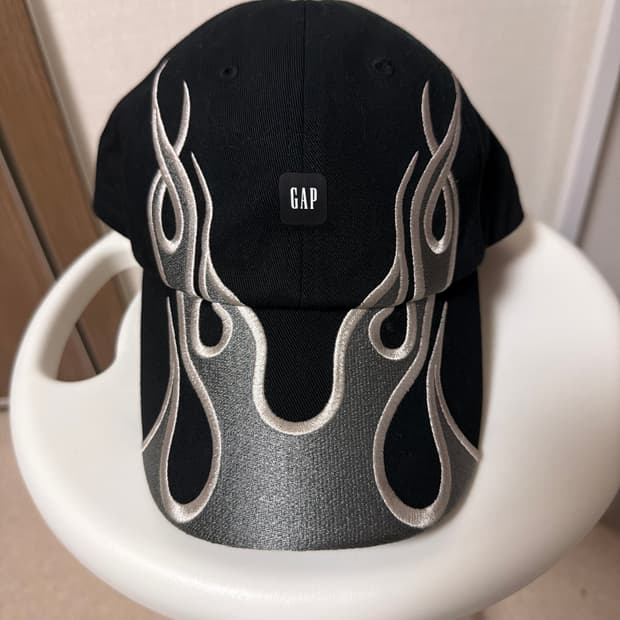 이지갭 발렌시아가 플레임 캡