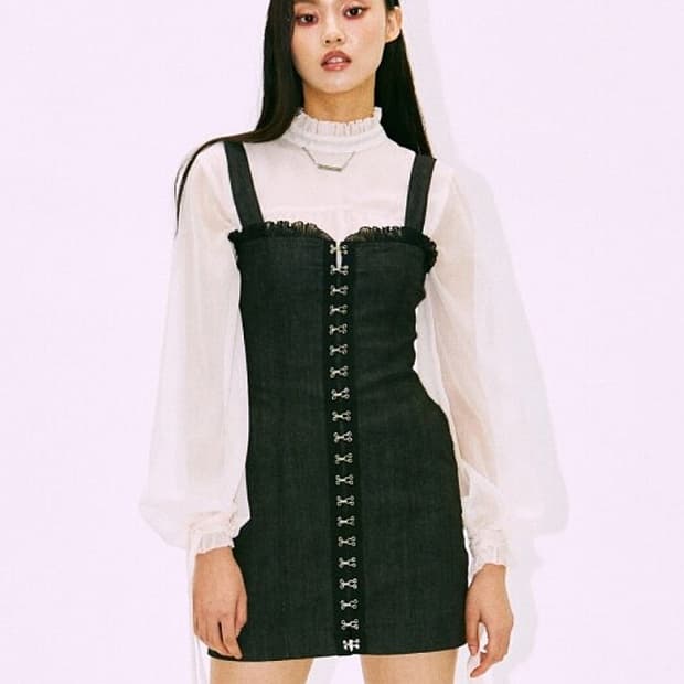 페인오어플레져 훅앤아이 원피스