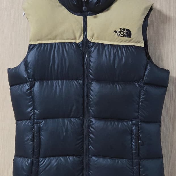 노스페이스 눕시 700 다운 패딩 베스트 