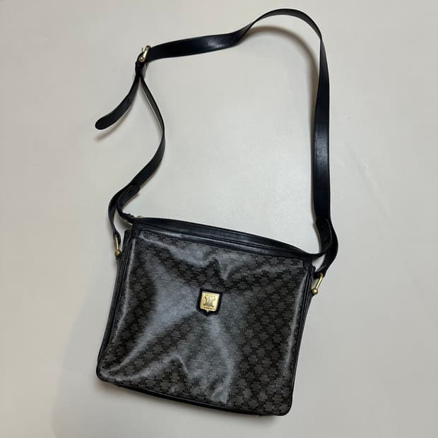 올드 셀린느 celine 모노그램 마카담 크로스바디 백