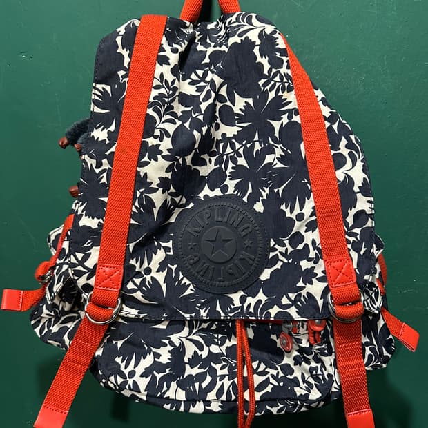 키플링 패턴 백팩