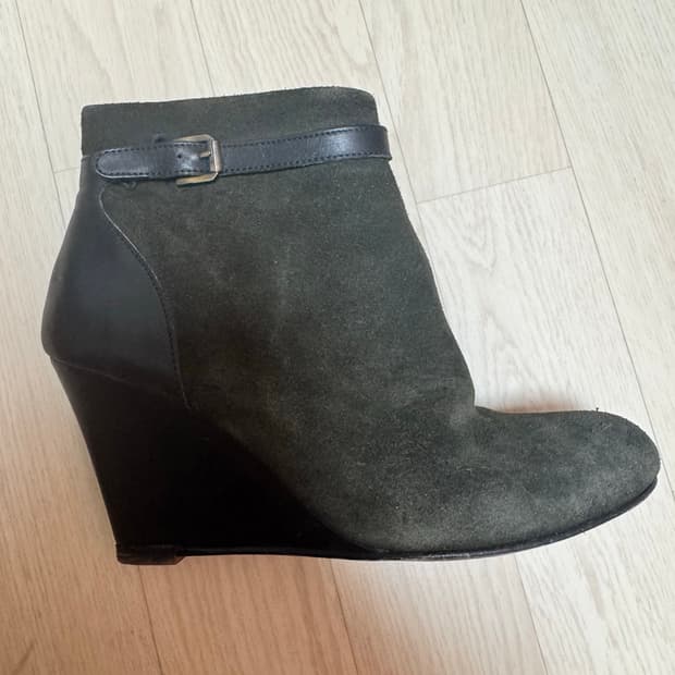 박스O)Gerard Darel 카키 스웨이드 레더 웨지힐 앵클 부츠