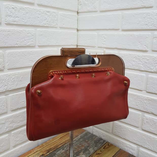 [정품] 펜디 우드핸들 스터드 토트백