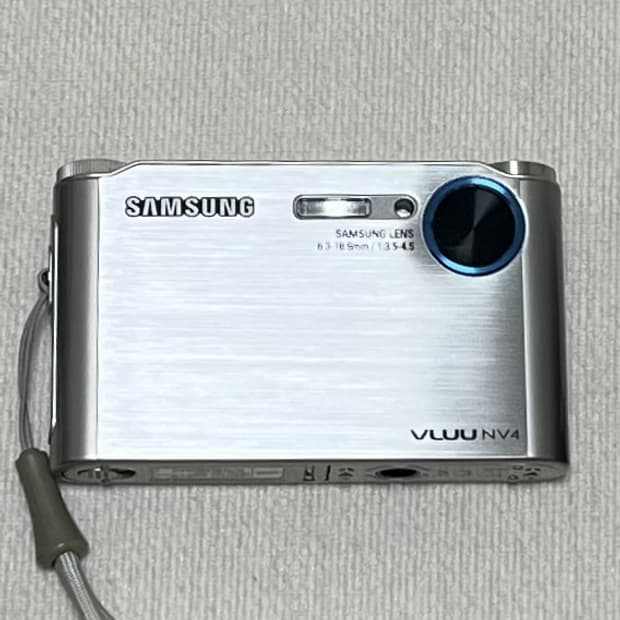 삼성 VLUU NV4 빈티지 디카