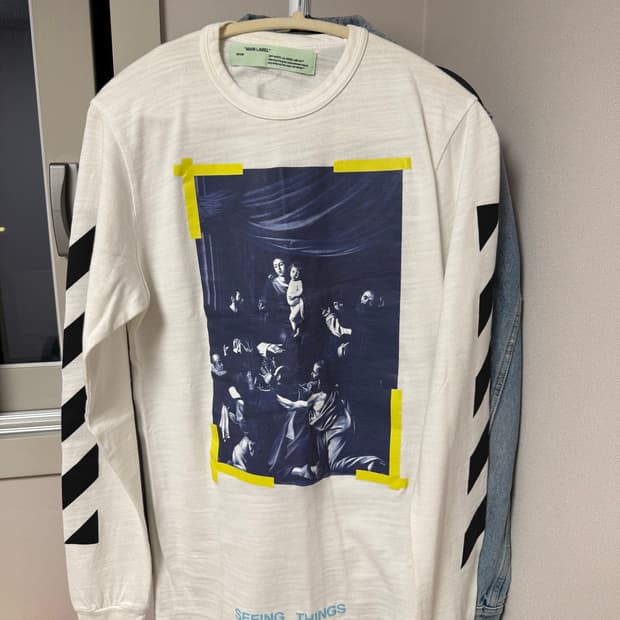 오프화이트 롱슬리브 95~100