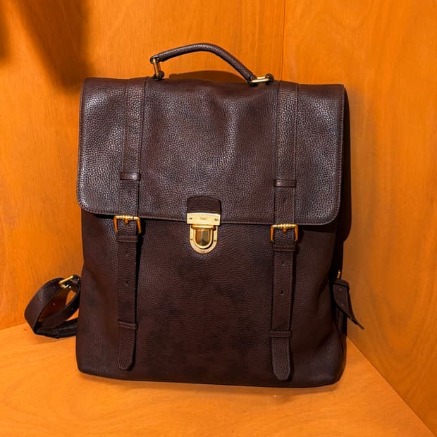 닥스 브라운 카우레더 백팩