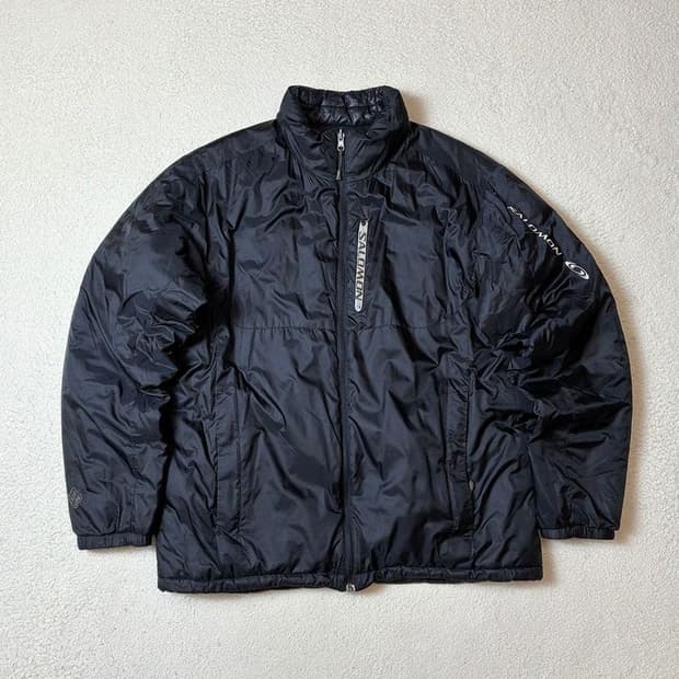 살로몬 SALOMON 리버시블 경량 패딩 PN7304