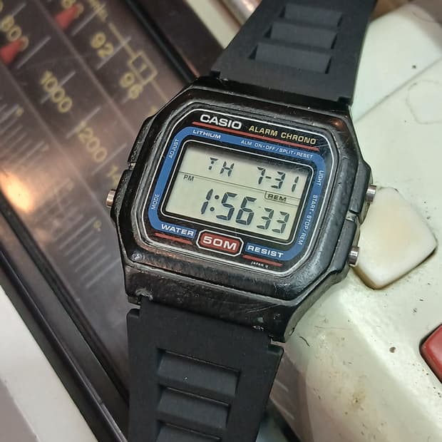 80녀대 빈티지 카시오 W-71 디지털 시계