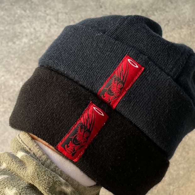00s Oakley factory Pilot Beanie